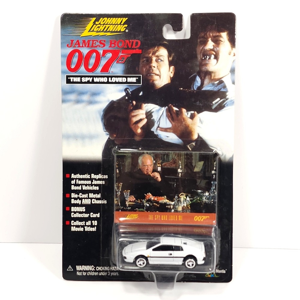 Johnny Lightning 007 James Bond The Spy Who Loved Me Lotus Esprit 1:64 NIP